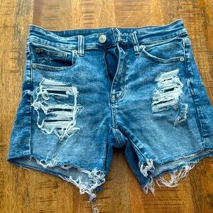 High rise shorty denim shorts, size 6